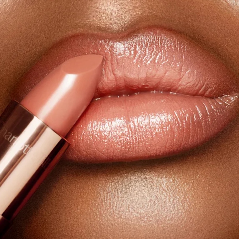 Charlotte Tilbury “Penelope Pink” Lipstick - Picture 3 of 9